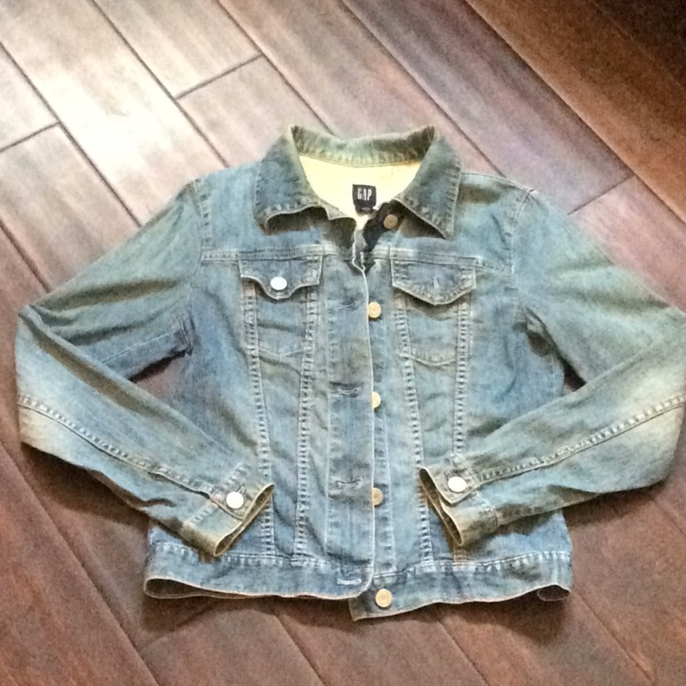 GAP light-weight denim jacket